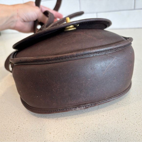 Vintage COACH Watson Dark Brown Smooth Leather Small Flap Crossbody Bag #9981 - Picture 6 of 9